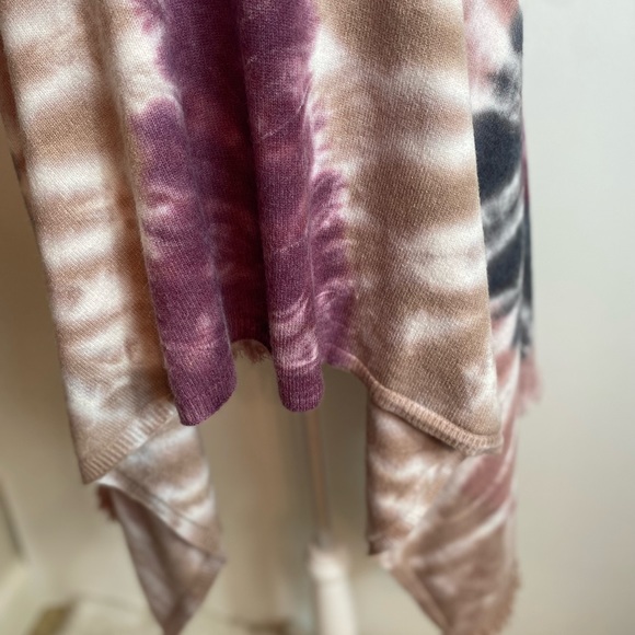 CHARLIE B Women's Poncho Petale/Misty Fringe Asymmetrical Tie-Dye One Size NEW - Picture 4 of 14